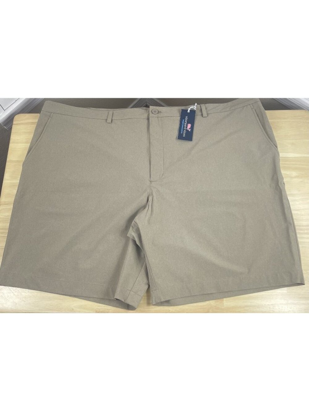 Vineyard Vines 10" Stretch Perf Khaki Breaker Shorts, Men’s Big & Tall 52XB, NWT